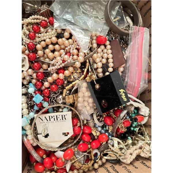 TREASURE BOX  !!! IN HOUSE SHIPPING