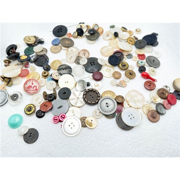 HUGE BUTTONS COLLECTION