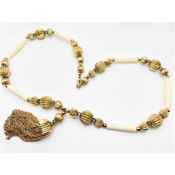 VINTAGE GOLD TONE NECKLACE W/ DANGLE