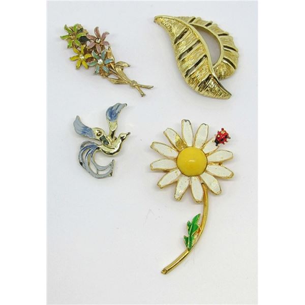 4 VINTAGE BROOCHES