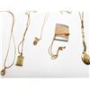 Image 2 : LOT OF GOLD TONE NECKLACE 1 LOCKET