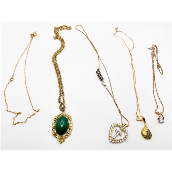 PENDANT NECKLACE LOT