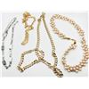 Image 1 : 4 NECKLACES0 FAUX PEARL