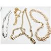 Image 2 : 4 NECKLACES0 FAUX PEARL
