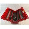 Image 2 : Tool Box