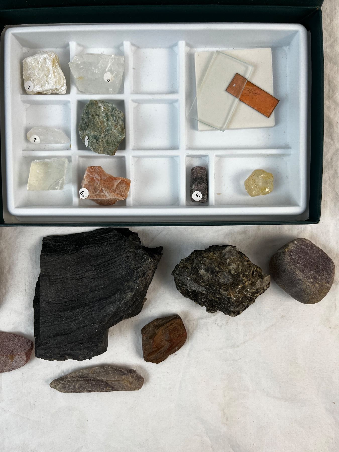 Grove Rocks Rocks & Minerals - Sunrise Estate Services Ltd