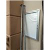 Image 2 : 2 LOAD JACKS