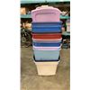 Image 2 : LOT OF STORAGE TOTES WITH SOME LIDS