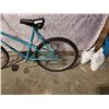 Image 2 : BLUE NORCO BIKE