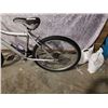 Image 2 : GREY INFINITY BIKE