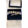 Image 2 : LOT OF COSTUME JEWELRY