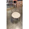 Image 3 : METAL GLASSTOP TABLE WITH 7 CHAIRS