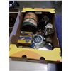 Image 3 : 2 TRAYS OF VINTAGE COLLECTIBLES: VANITY SET, AIRPLANE GIFT SETS AND MORE