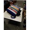 Image 1 : PENDLETON OUTDOOR PACKABLE BLANKET AND TWIN SIZE HEATED BLANKET WORKING