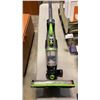 Image 9 : BISSEL 2-IN-1 CORDLESS VACUUM, SLEIGH DECORATION, PICTURE FRAMES AND STEP EXERCISER