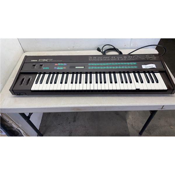 YAMAHA DX7 PROGRAMMABLE ALGORITHM SYNTHESIZER WORKING