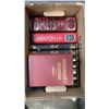 Image 2 : COLLIERS ENCYCLOPEDIA SET, WITH WILLIAM SHAKESPEARE HARDCOVER AND MORE