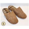 Image 1 : NEW MEN'S SIZE 10 SLIPPERS
