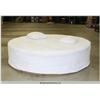 Image 1 : Large 8' Diameter Circular Round Foam Bed