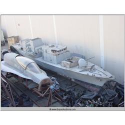 James Bond Tomorrow Never Dies' 1997 starring "Pierce Brosnan" 30' Foot Long British War Boat Movie 