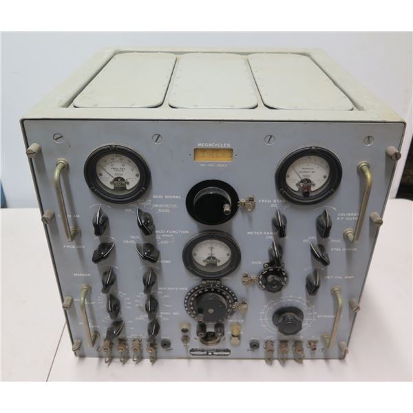Borg-Warner Corp SG-47/USM-16 RF Signal Generator