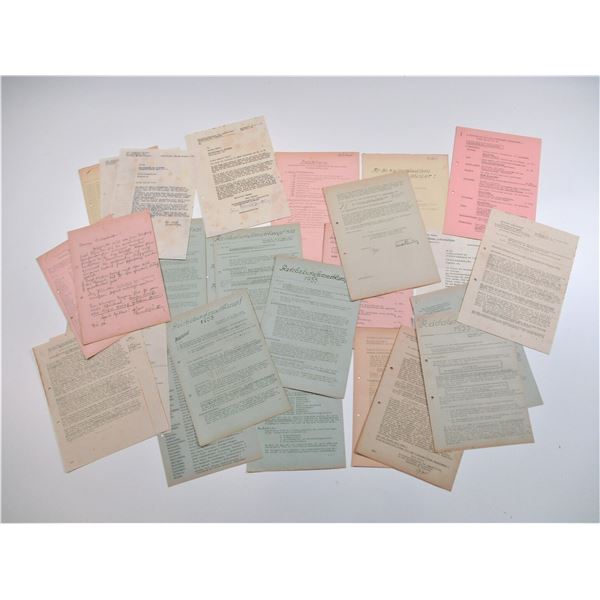 DAF / HITLER YOUTH DOCUMENTS LOT