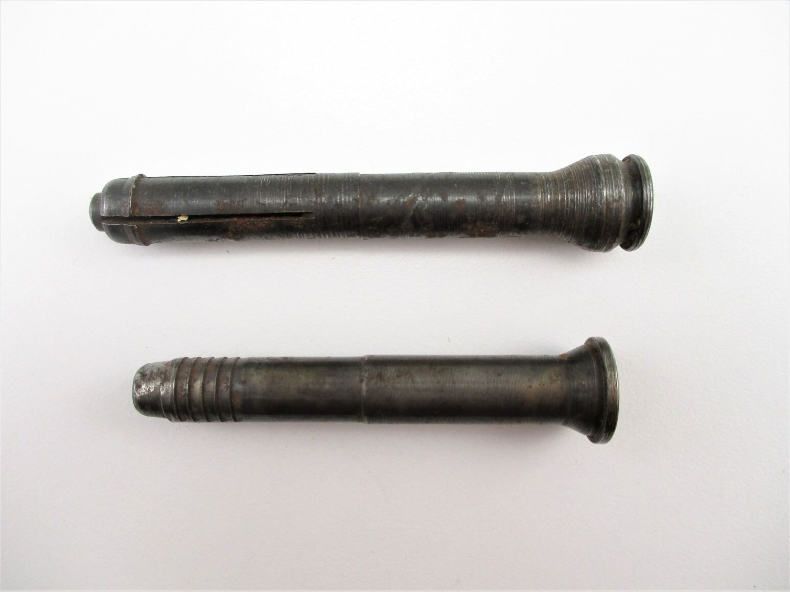 RUPTURED CASE EXTRACTORS
