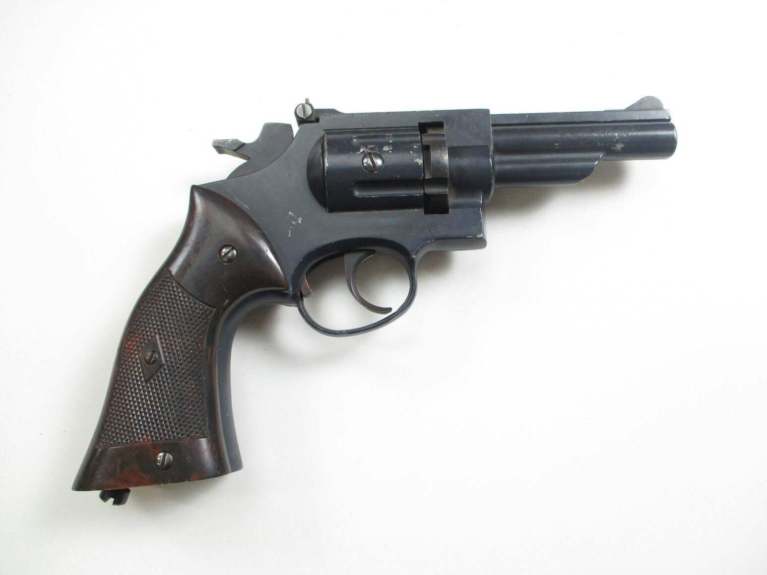 CROSMAN MODEL 380 Co2 PELLET REVOLVER crosman-model-380-co2-pellet-revolver