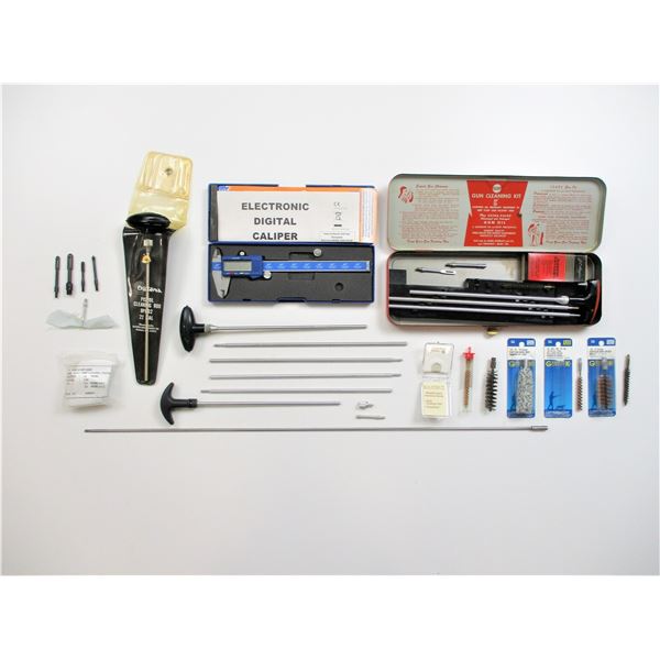 ASSORTED RIFLE CLEANING ACCESSORIES