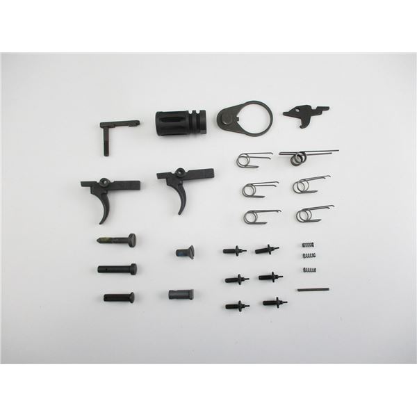 ASSORTED AR-15 RIFLE PARTS