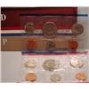 Image 3 : LOT OF 3 US UNCIRCULATED MINT SETS - 1968, 1972, 1