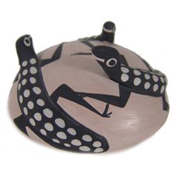 Acoma Effigy Pot