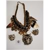 Image 8 : Amrita panther matching necklace and earrings