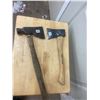 Image 1 : 2 Hatchets - 1 roofing tool plumb end - Hatchet 3 1/4" blade