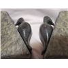 Image 6 : 2 Soapstone bookends, birds - 8.5 lbs