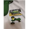 Image 3 : John Deere lot - Hat and Toy Tractor