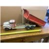Image 3 : Metal Dump truck - Lincoln - 19" Long