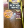 Image 3 : 4 cardboard advertising pictures - Magic baking powder & Gillett's - General Store (3 small pc's are