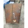 Image 3 : Model T car hood - 192729?