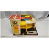 Image 3 : Vintage "Fisher Price" parking ramp & service center playset toy