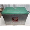 Image 6 : Vintage "7up" silver metal cooler - 22"W x 15"H x 13"D