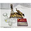Image 1 : Lot of assorted items - elephant lamp, 3 glass vases, and gold colored pens
