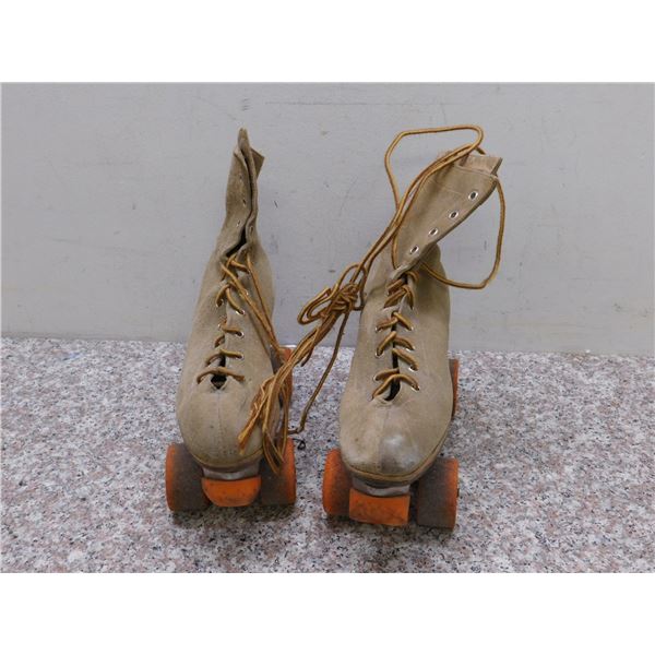 Vintage Suede Super X5R Sure Grip Roller Skates Size 7