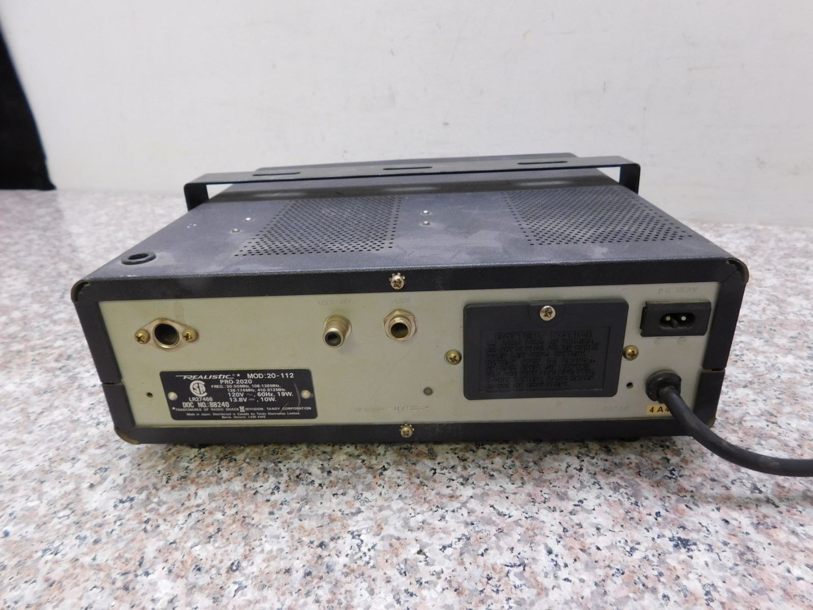 Realistic Pro-2020 AM FM Direct Entry Programmable Scanner