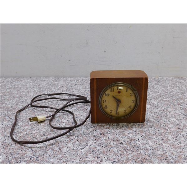 Vintage Telechron Electric Alarm Clock Model 7H139