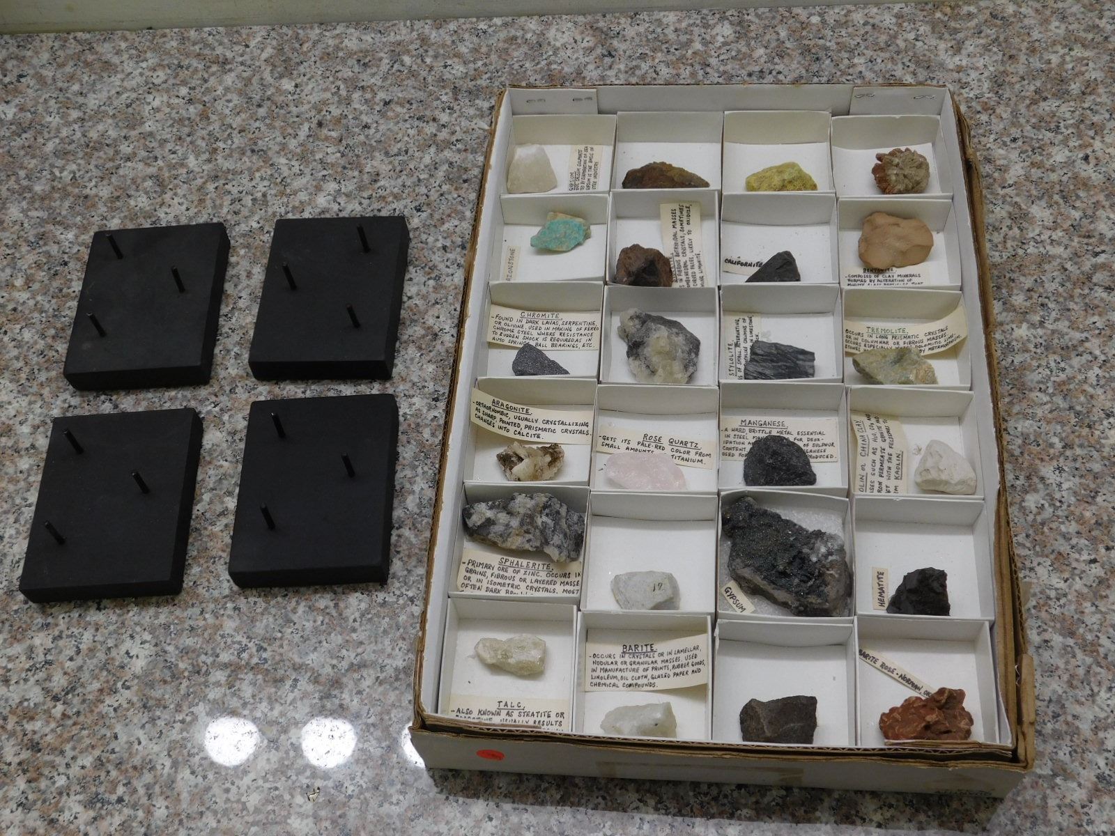 Box of 24 Rock / Mineral Specimens Catalogued + 4 Specimen Stands Rose ...