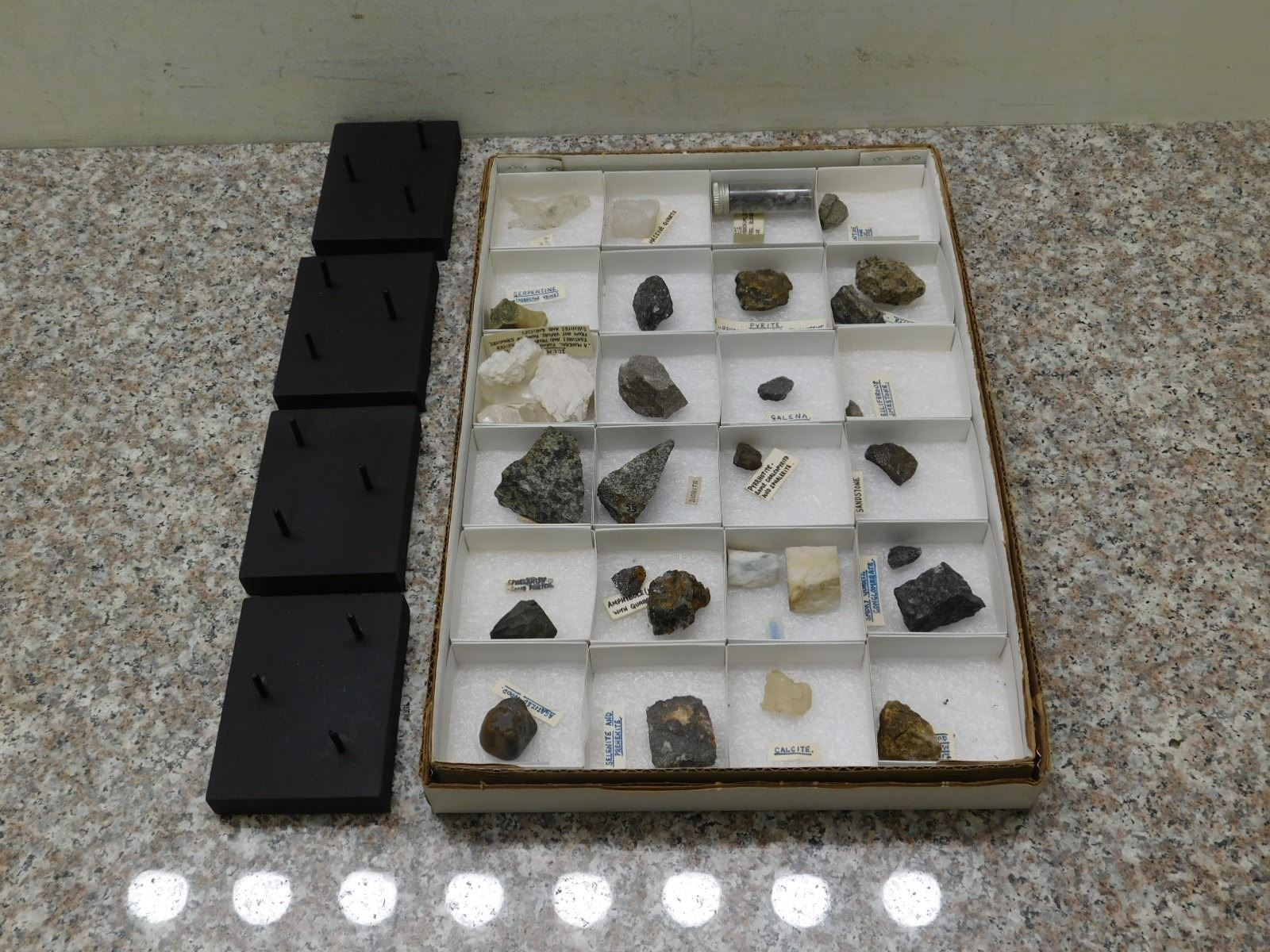 Box of 24 Rock / Mineral Specimens Catalogued + 4 Specimen Stands ...
