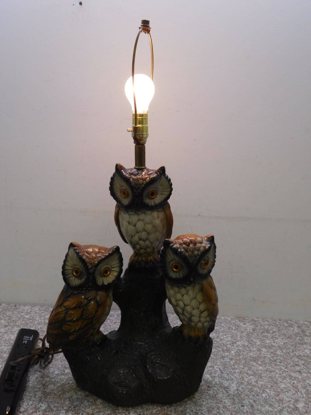 Chalkware 3 Owls Table Lamp *works*