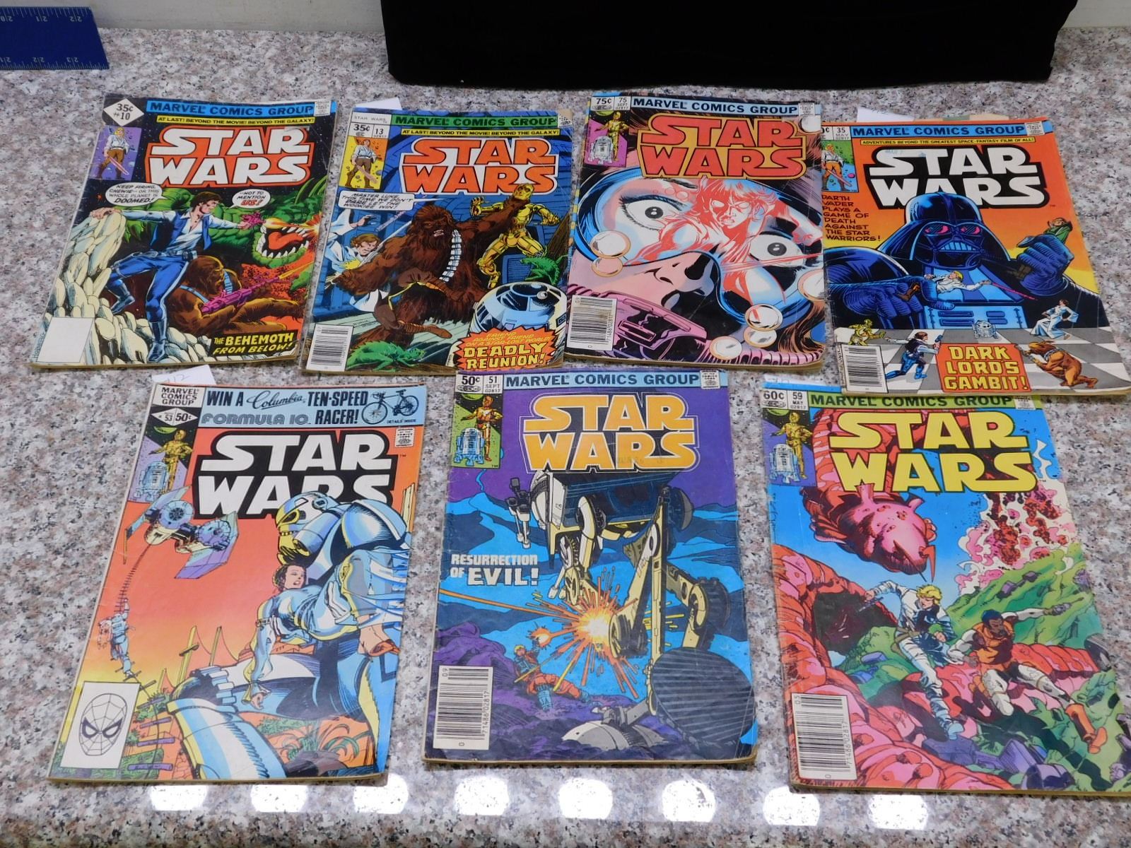 Lot of 7 Vintage Star Wars Marvel Comic Books Ranging