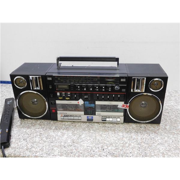 Clairtone Tape Deck Radio and Cassette Player